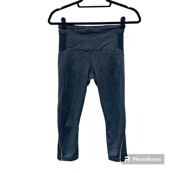 Lululemon Free Runner Crop Leggings - Picture 4 of 15